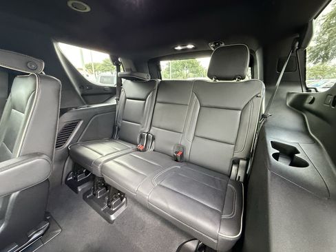 Used 2022 GMC Yukon SLT w/ SLT Luxury Package RWD image 30