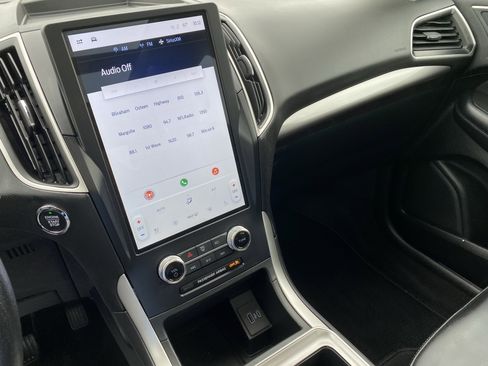 Used 2024 Ford Edge SEL w/ Convenience Package image 19