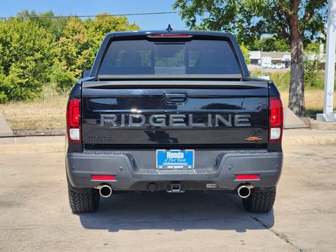 Used 2025 Honda Ridgeline TrailSport image 6