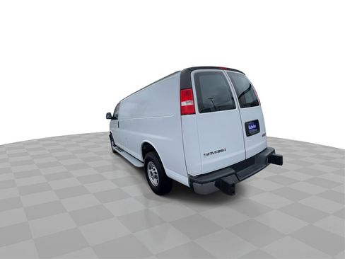 Used 2022 GMC Savana 2500 w/ Driver Convenience Package image 6