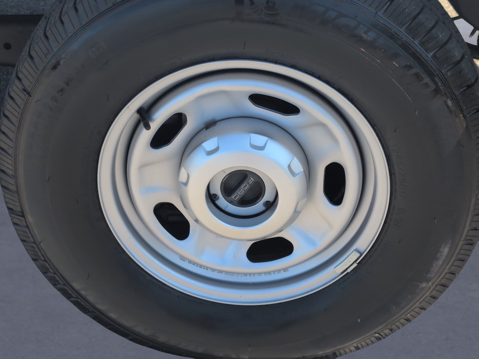 Used 2025 Ford F250 XL AWD/4WD image 36