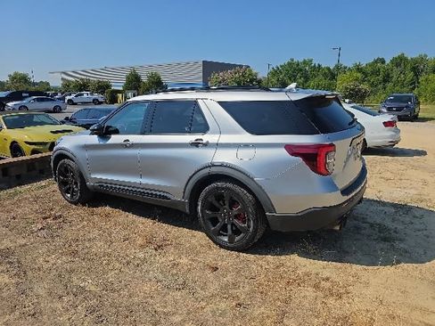 Used 2020 Ford Explorer ST w/ ST Street Pack AWD/4WD image 3