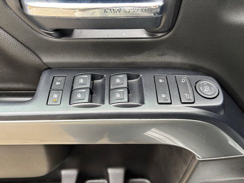 Used 2018 Chevrolet Silverado 1500 LT w/ All Star Edition image 21