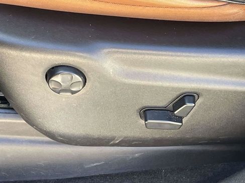 Used 2013 Jeep Grand Cherokee Overland w/ Advance Technology Group image 14