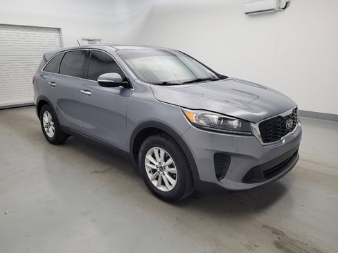 Used 2020 Kia Sorento LX FWD image 11