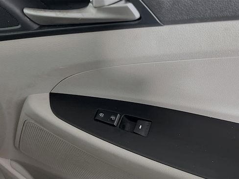 Used 2021 Hyundai Tucson SE image 31