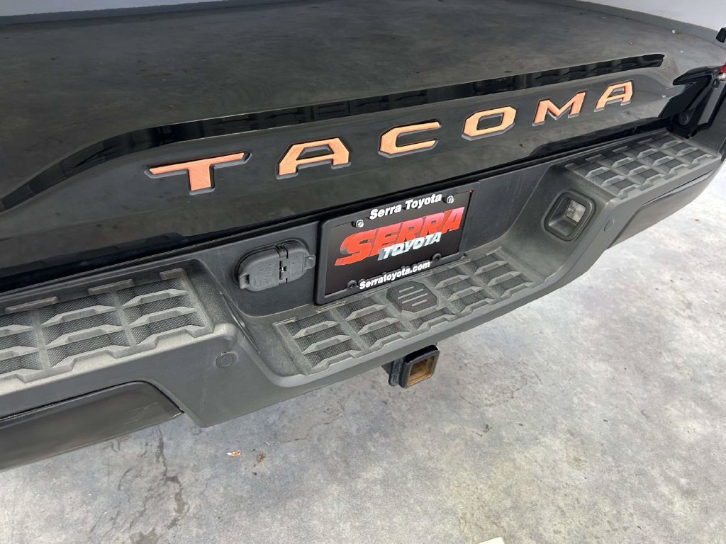 Certified 2022 Toyota Tacoma SR5 RWD image 12
