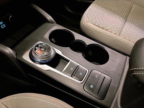 Used 2021 Ford Escape SE image 16