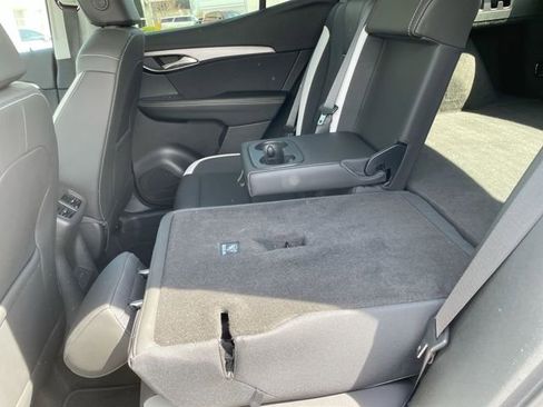 Used 2025 Buick Envision Sport Touring AWD/4WD image 13