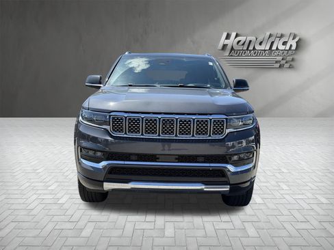 Used 2023 Jeep Grand Wagoneer 4WD image 3