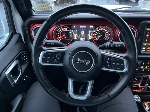 Used 2020 Jeep Wrangler Unlimited Rubicon w/ Advanced Safety Group image 10