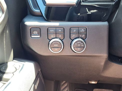 New 2026 GMC Sierra 1500 SLT w/ SLT Premium Plus Package AWD/4WD image 19