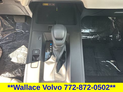 Used 2026 Toyota Corolla Cross LE FWD image 22