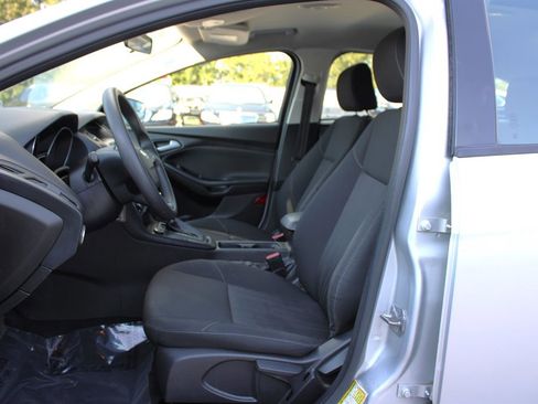 Used 2016 Ford Focus SE image 14