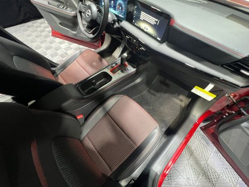 New 2026 Nissan Kicks SR FWD image 21
