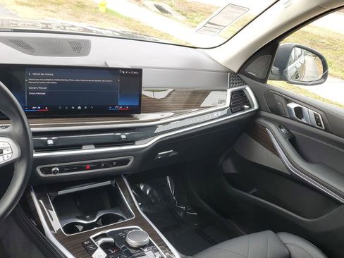 Used 2024 BMW X7 xDrive40i image 20