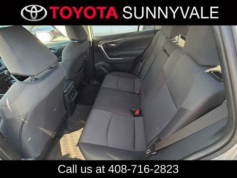 Used 2020 Toyota RAV4 XLE w/ Convenience Package AWD/4WD image 6