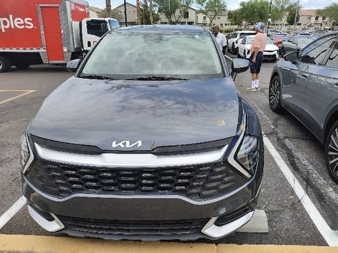 Certified 2024 Kia Sportage LX FWD image 2