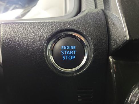 Used 2024 Toyota 4Runner TRD Off-Road Premium AWD/4WD image 25