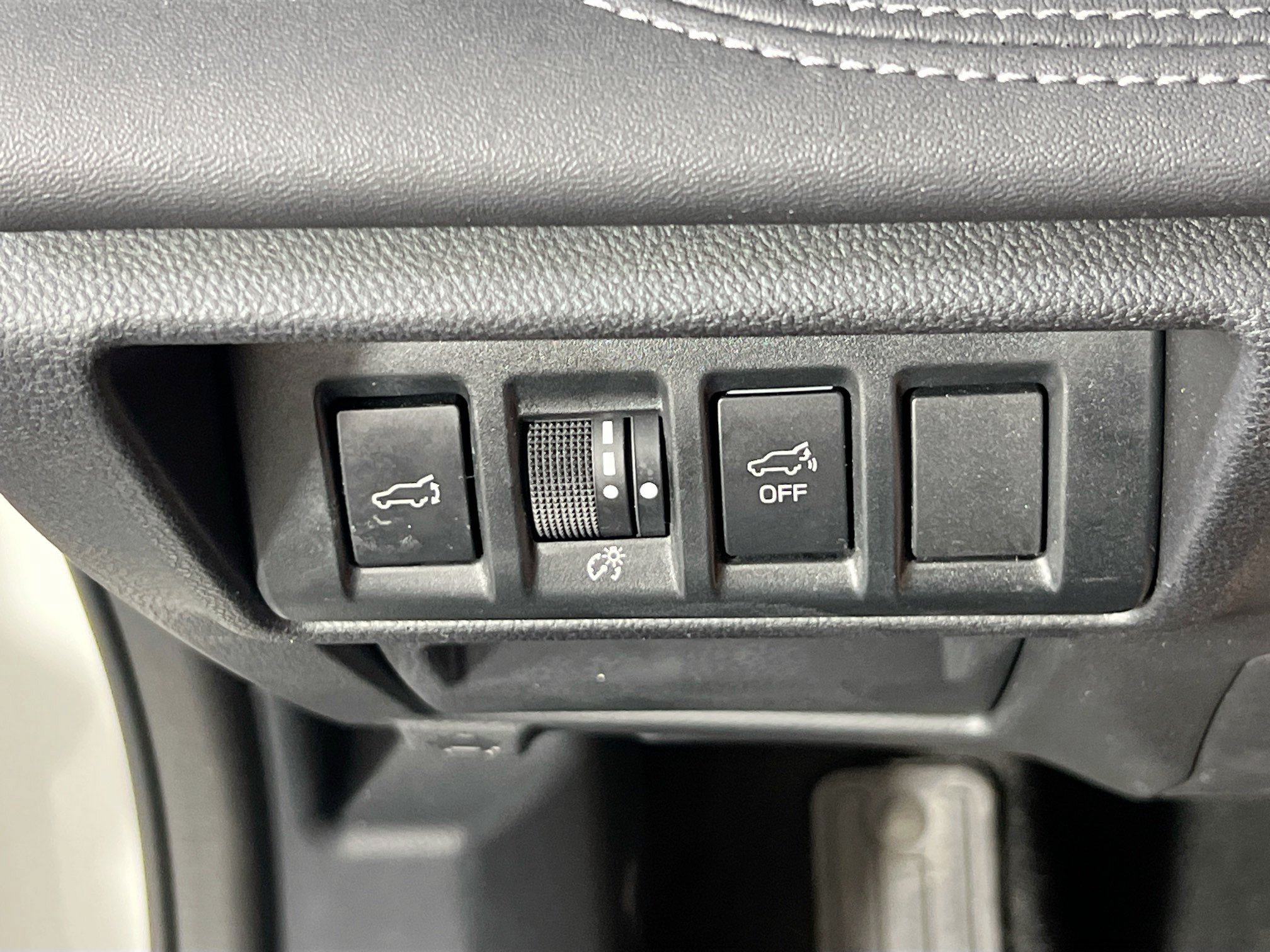 Used 2023 Subaru Outback Touring AWD/4WD image 10