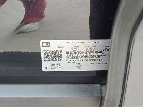 Used 2023 Chevrolet Suburban Premier image 40