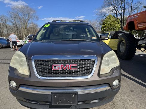 Used 2010 GMC Acadia SLT w/ Technology Package image 3