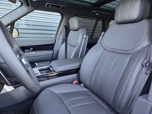 New 2026 Land Rover Range Rover SE image 11