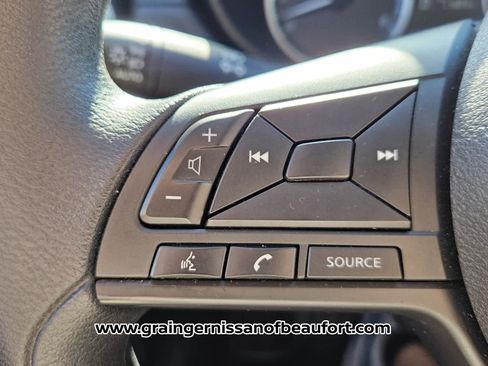 Used 2025 Nissan Versa S w/ Trunk Package image 12