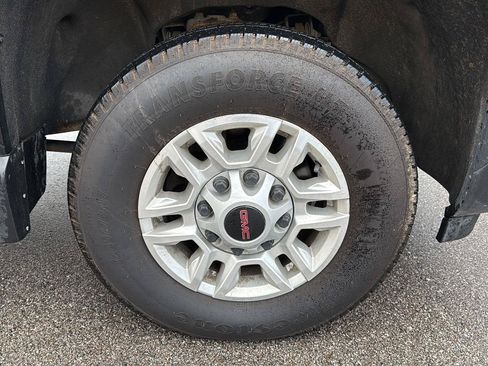Used 2024 GMC Sierra 2500 SLE w/ SLE Value Package AWD/4WD image 14