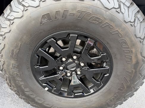 Used 2023 Ford Bronco Raptor image 30