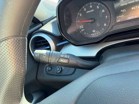 Used 2026 Chevrolet Trax LS FWD image 28