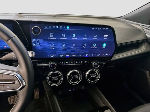 Used 2024 Chevrolet Blazer EV LT AWD/4WD image 26