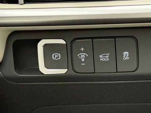 Used 2024 Hyundai Santa Fe SEL FWD image 19