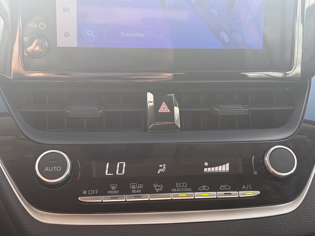Used 2023 Toyota Corolla LE FWD image 29