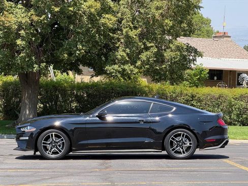 Used 2022 Ford Mustang Premium RWD image 2