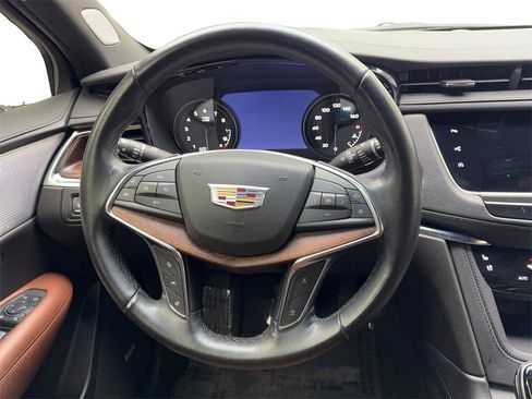 Used 2021 Cadillac XT5 Premium Luxury image 54