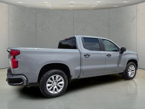 Used 2024 Chevrolet Silverado 1500 Custom RWD image 4