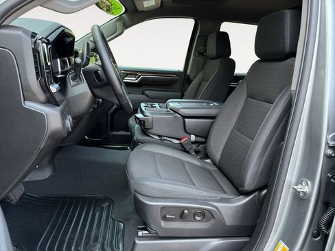 Used 2026 Chevrolet Silverado 1500 RST AWD/4WD image 9