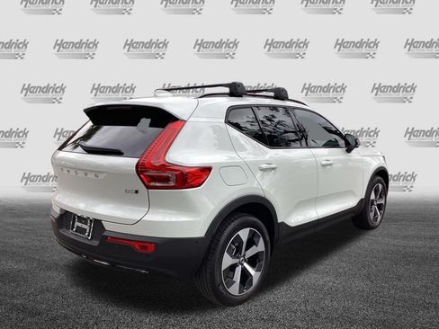 Used 2026 Volvo XC40 B5 Plus w/ Protection Package Premier AWD/4WD image 9