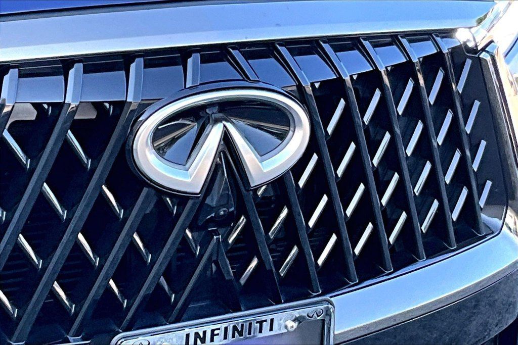 Certified 2026 INFINITI QX60 Sport w/ Dark Cargo Package AWD/4WD image 11