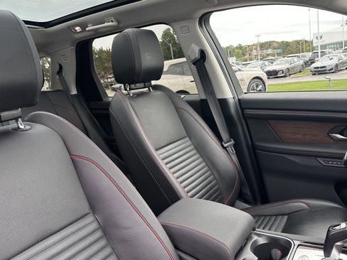 Used 2023 Land Rover Discovery Sport SE R-Dynamic image 33