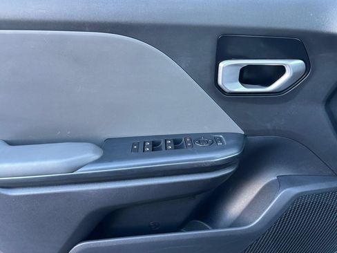 Used 2025 Kia K4 FWD image 18