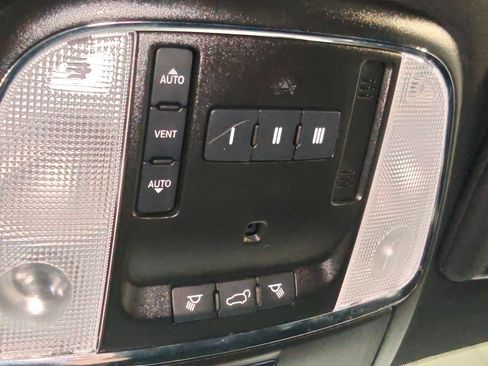Used 2021 Jeep Grand Cherokee Laredo X AWD/4WD image 10