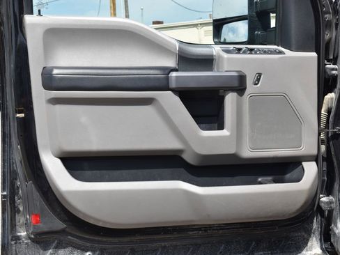 Used 2019 Ford F250 XLT AWD/4WD image 8