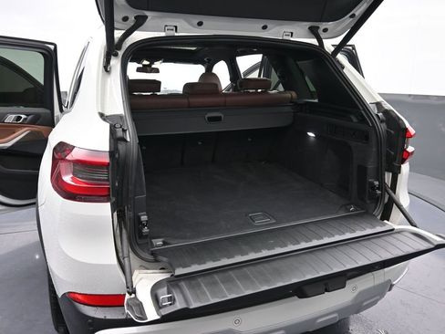 Used 2023 BMW X5 xDrive40i w/ Premium Package image 17