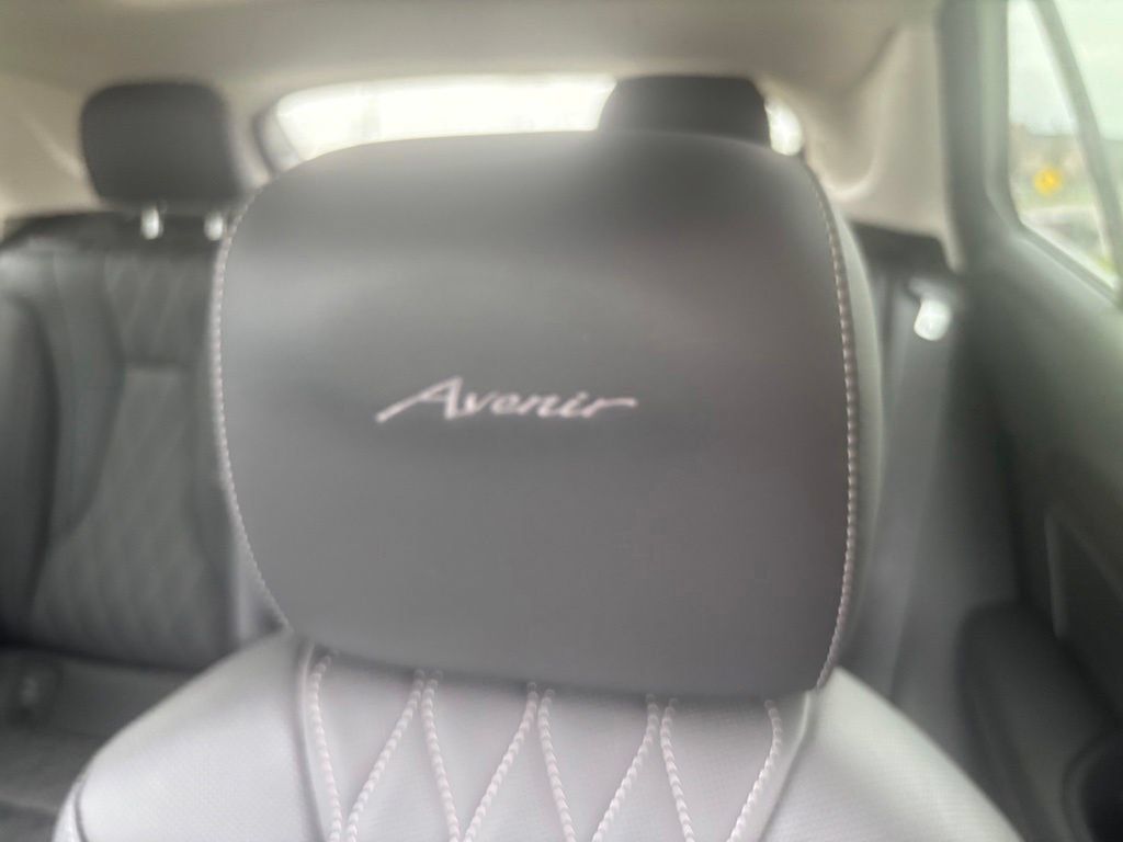 Used 2023 Buick Envision Avenir AWD/4WD image 29