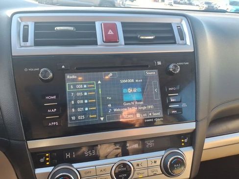 Used 2016 Subaru Outback 2.5i Limited image 8