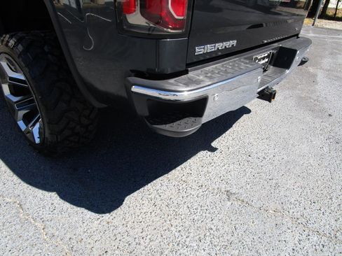 Used 2017 GMC Sierra 1500 SLT image 24