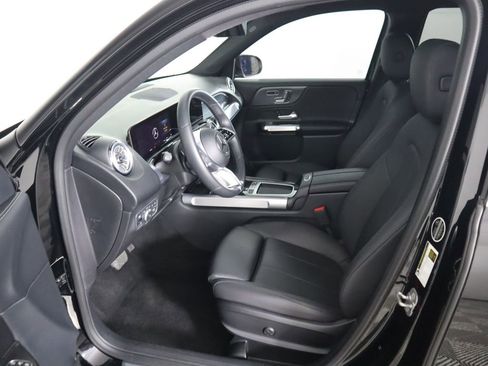 Certified 2025 Mercedes-Benz GLB 250 GLB 250 image 19