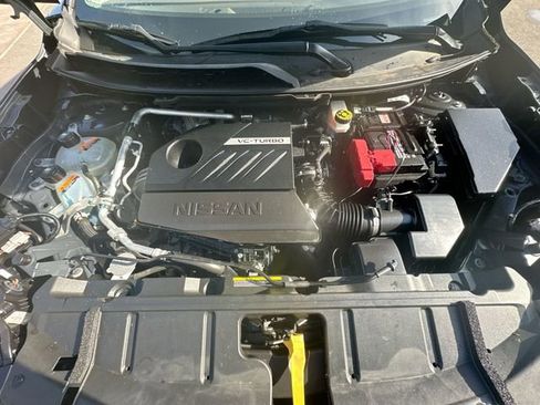Used 2023 Nissan Rogue S AWD/4WD image 26